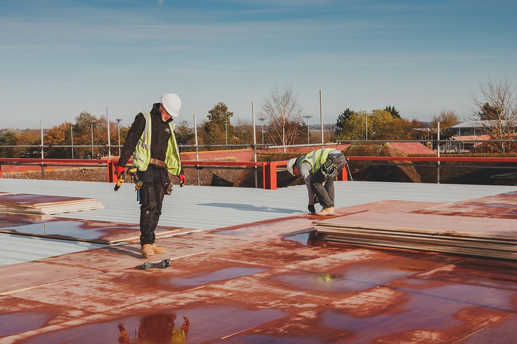 Manningtree High School, LIVE Construction site - Laying the Roof